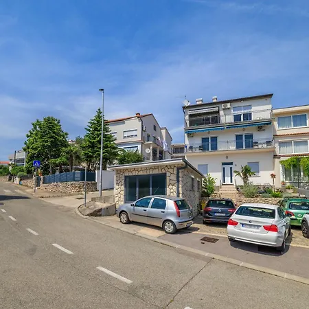 Mladen Apartment