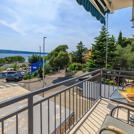 Mladen Apartamento Crikvenica
