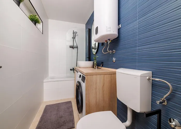Apartment Mladen *