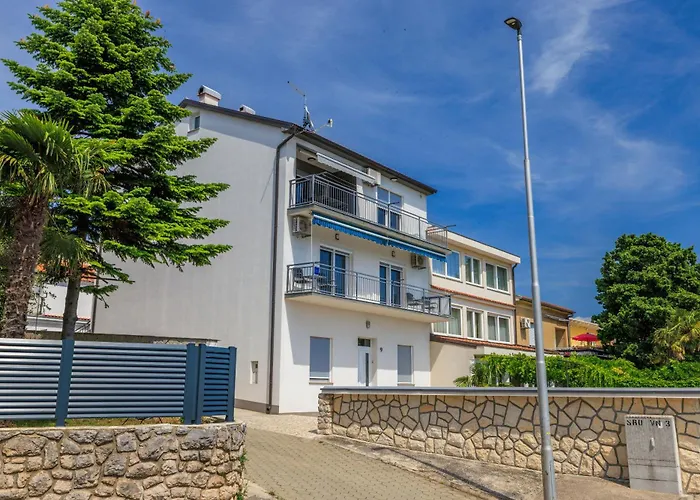 Apartment Mladen *